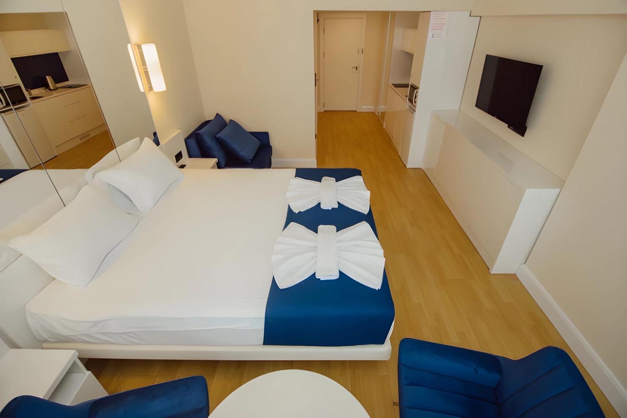 Suites Orbi City Aparthotel บาทูมิ ภายนอก รูปภาพ