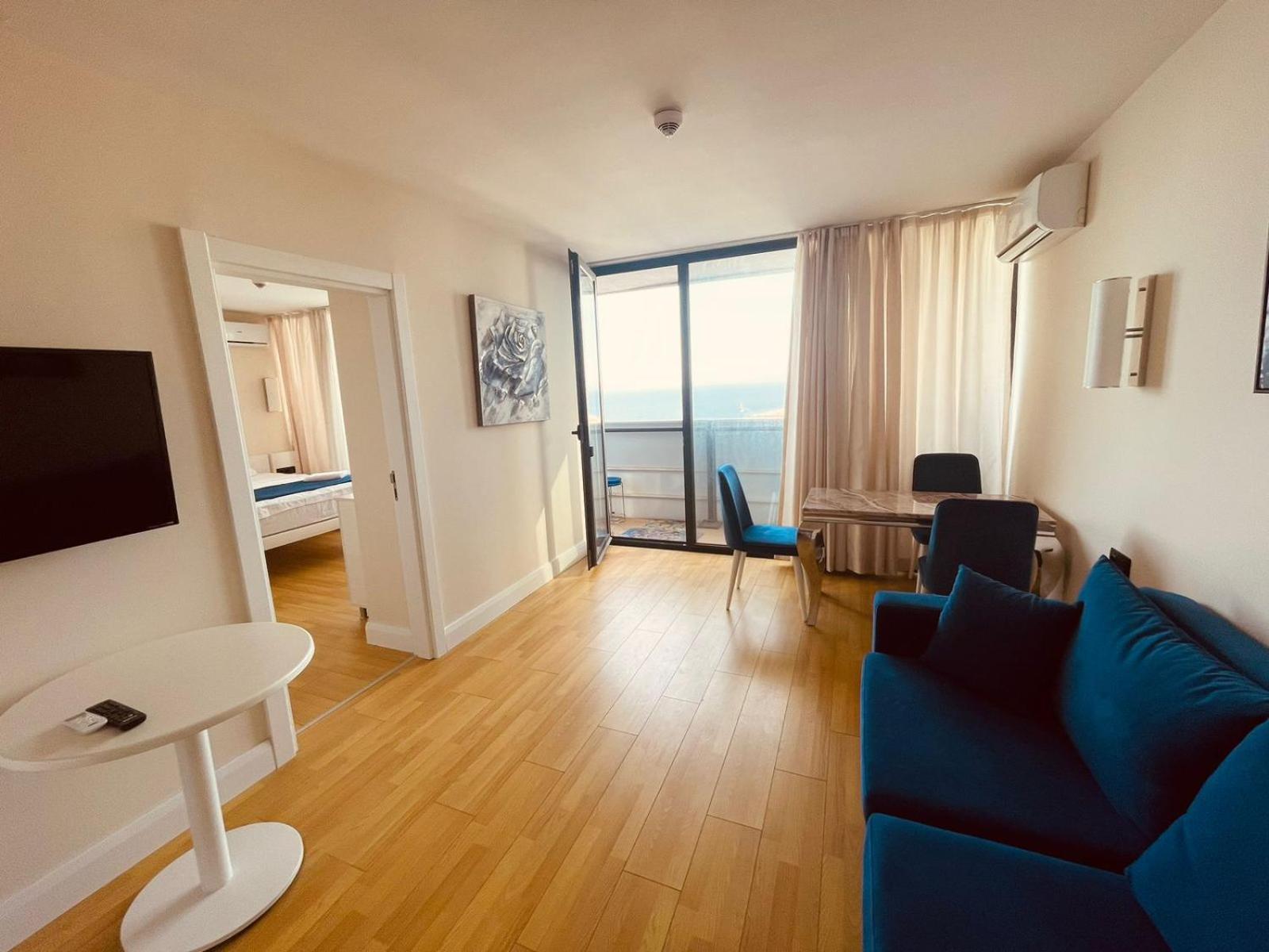Suites Orbi City Aparthotel บาทูมิ ภายนอก รูปภาพ