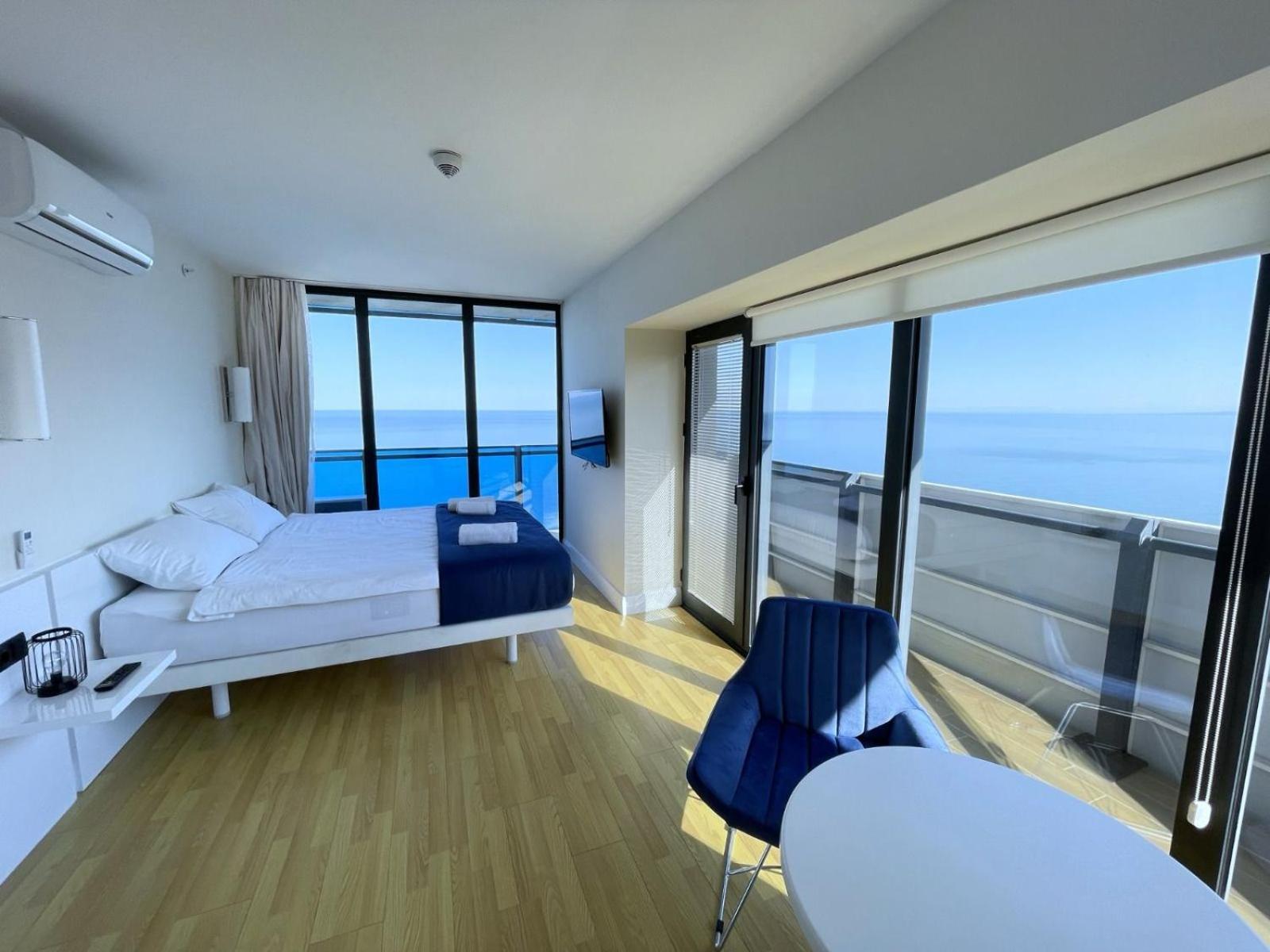 Suites Orbi City Aparthotel บาทูมิ ภายนอก รูปภาพ
