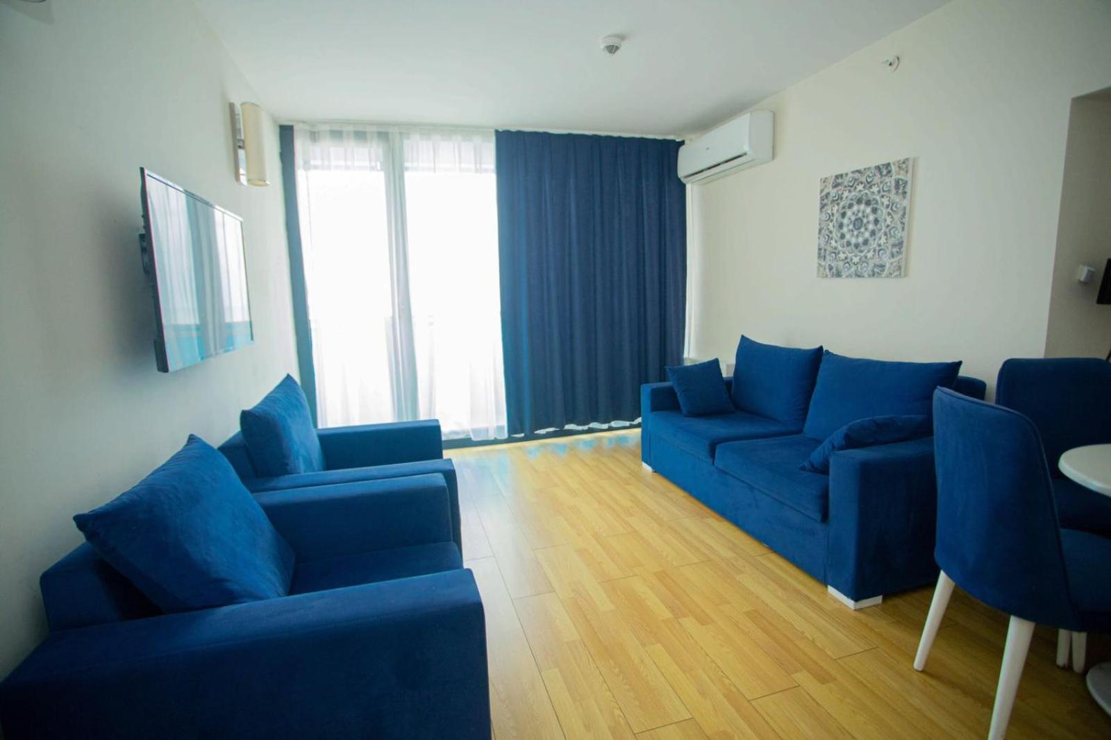 Suites Orbi City Aparthotel บาทูมิ ภายนอก รูปภาพ