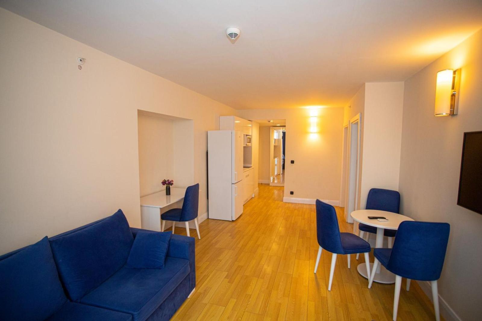 Suites Orbi City Aparthotel บาทูมิ ภายนอก รูปภาพ