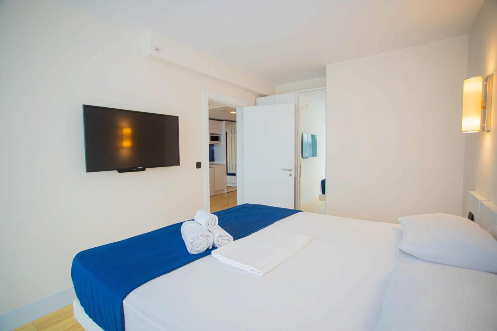 Suites Orbi City Aparthotel บาทูมิ ภายนอก รูปภาพ
