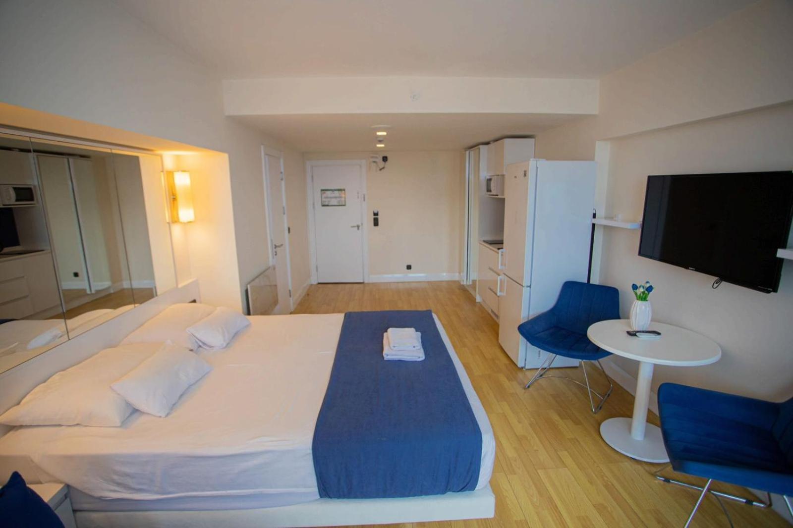 Suites Orbi City Aparthotel บาทูมิ ภายนอก รูปภาพ