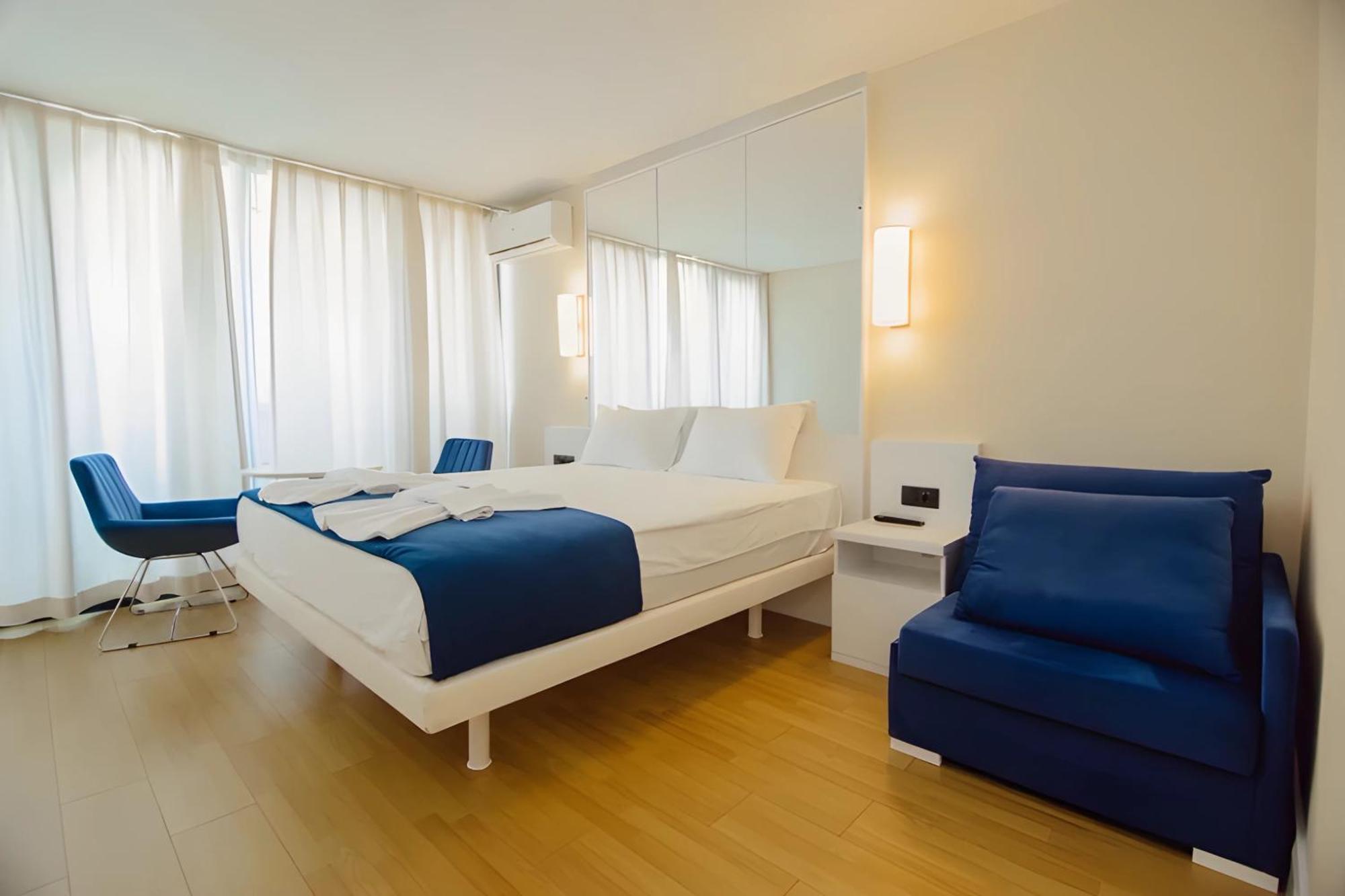 Suites Orbi City Aparthotel บาทูมิ ภายนอก รูปภาพ