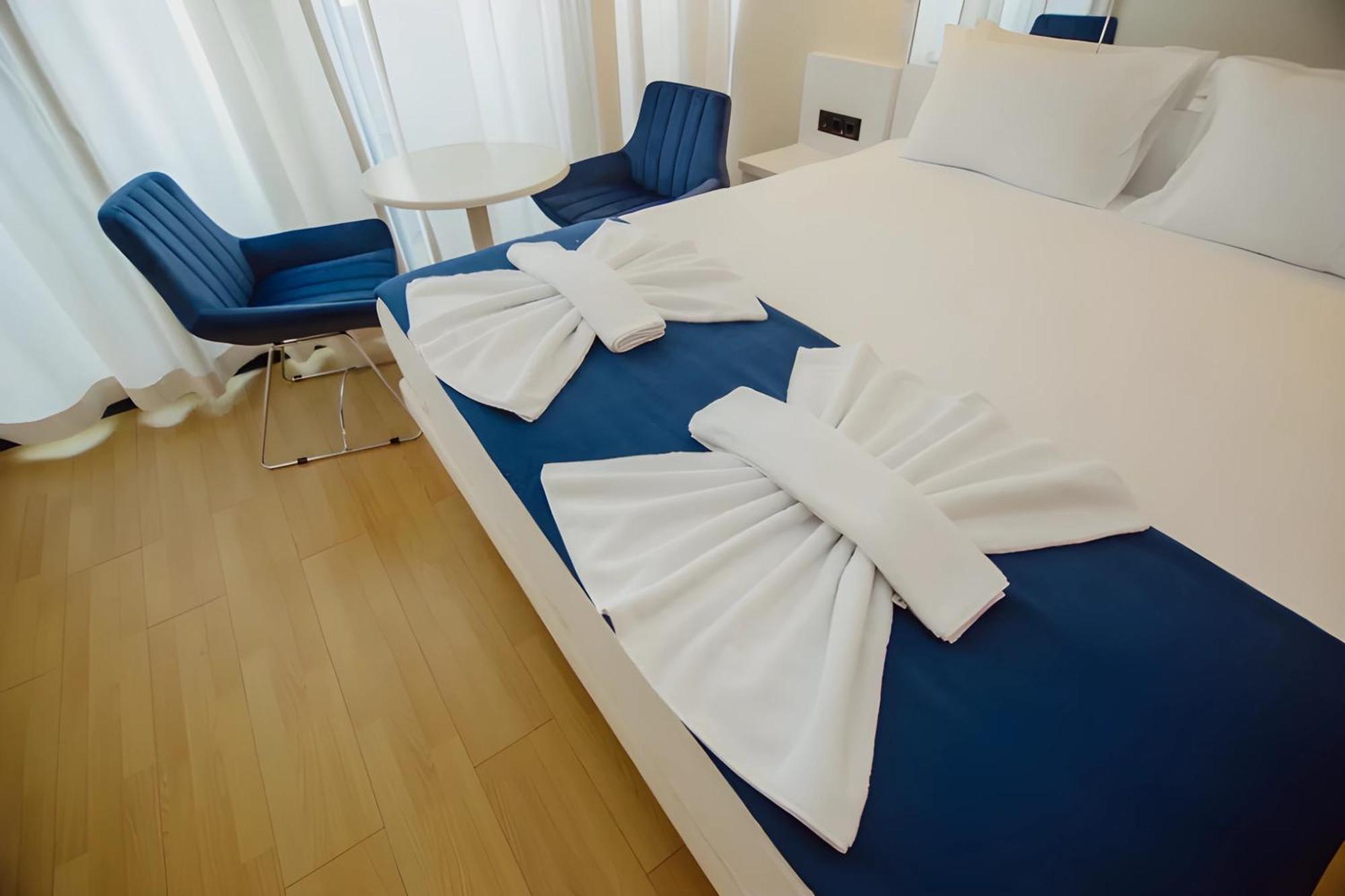 Suites Orbi City Aparthotel บาทูมิ ภายนอก รูปภาพ