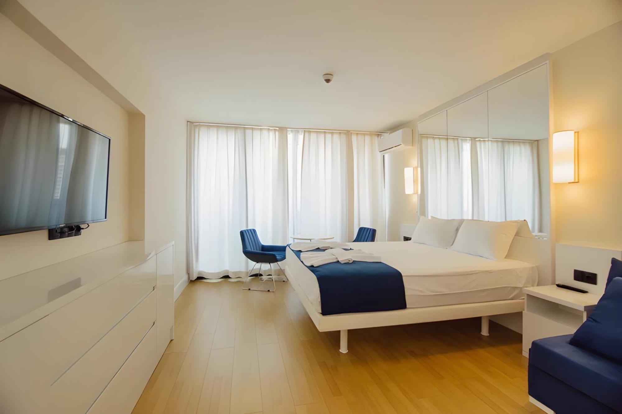 Suites Orbi City Aparthotel บาทูมิ ภายนอก รูปภาพ